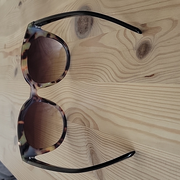 cat Eye Sunglasses - Picture 3 of 3